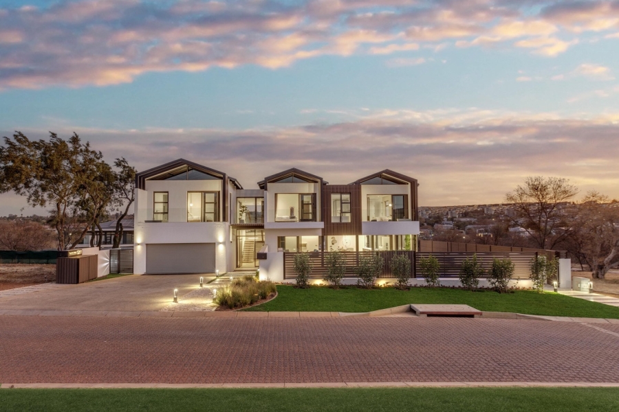 To Let 4 Bedroom Property for Rent in Helderfontein Estate Gauteng