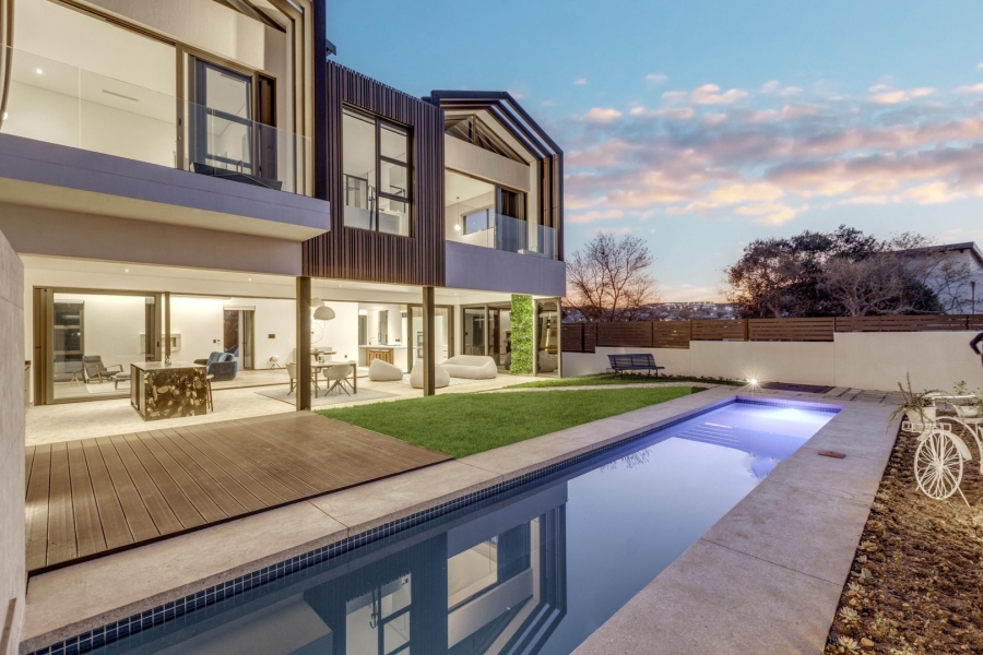 To Let 4 Bedroom Property for Rent in Helderfontein Estate Gauteng