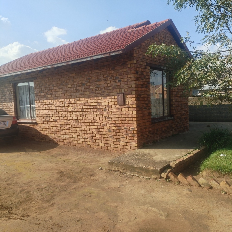 3 Bedroom Property for Sale in Tsakane Gauteng