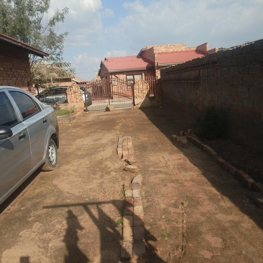 3 Bedroom Property for Sale in Tsakane Gauteng