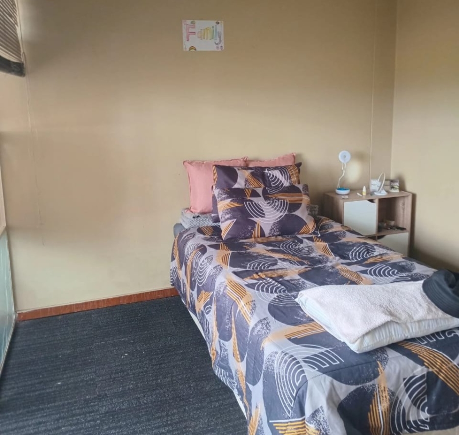 2 Bedroom Property for Sale in Gezina Gauteng