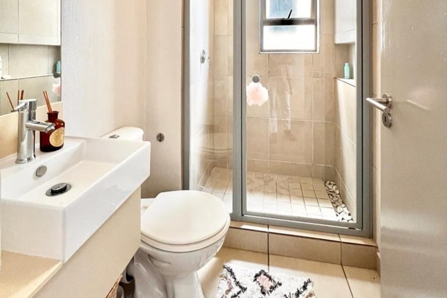 2 Bedroom Property for Sale in Broadacres Gauteng