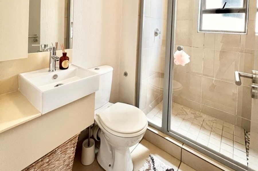 2 Bedroom Property for Sale in Broadacres Gauteng