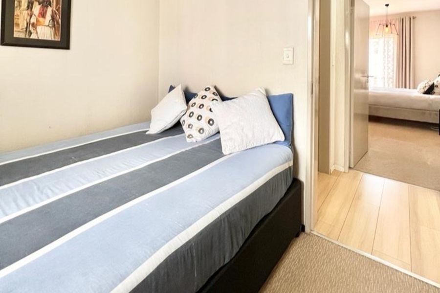 2 Bedroom Property for Sale in Broadacres Gauteng