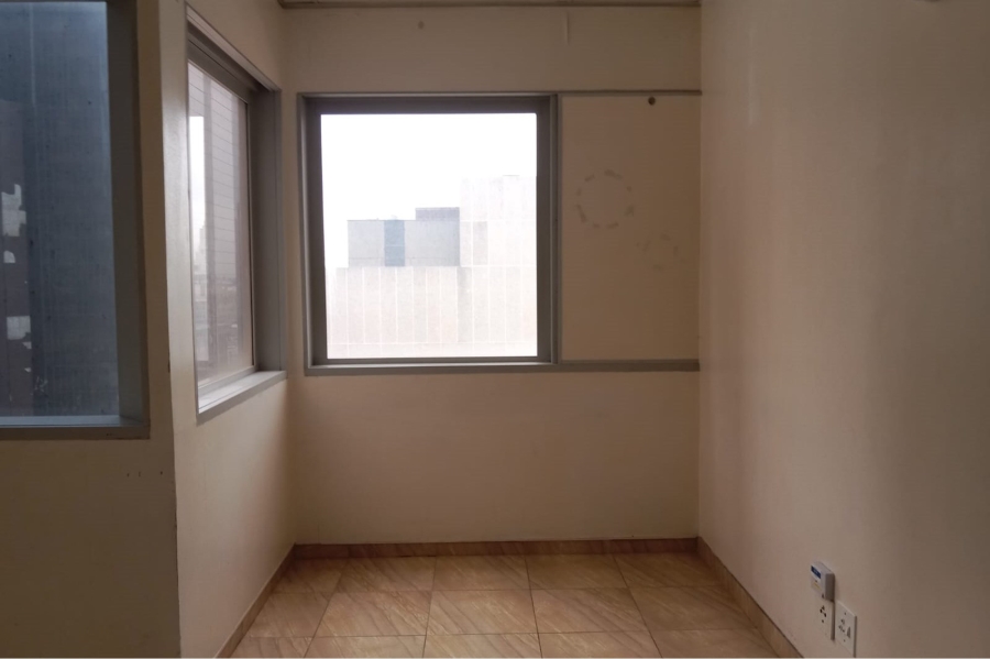 To Let 1 Bedroom Property for Rent in Marshalltown Gauteng