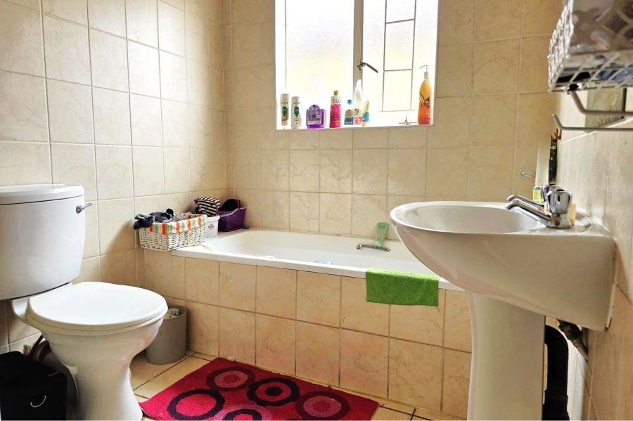 2 Bedroom Property for Sale in Terenure Gauteng