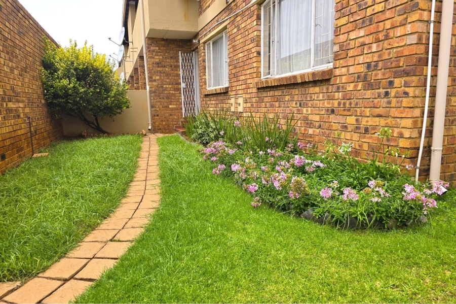 2 Bedroom Property for Sale in Terenure Gauteng