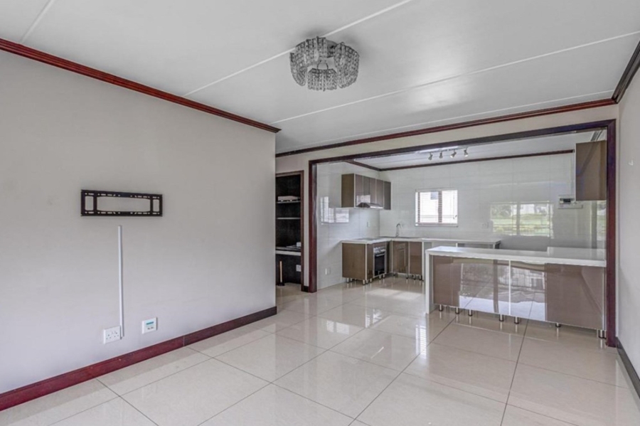 To Let 3 Bedroom Property for Rent in Fourways Gauteng
