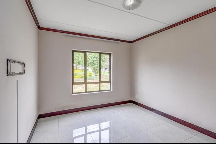 To Let 3 Bedroom Property for Rent in Fourways Gauteng