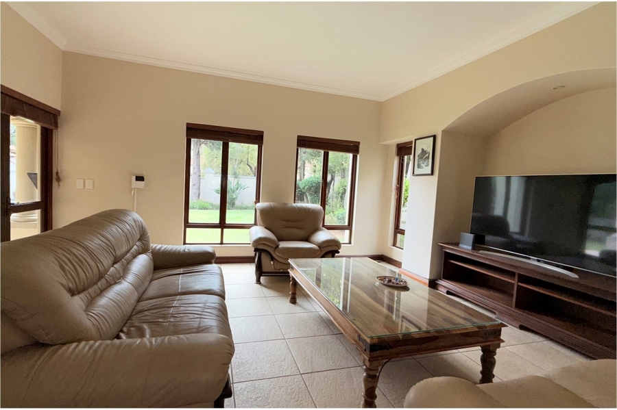 5 Bedroom Property for Sale in Dainfern Golf Estate Gauteng