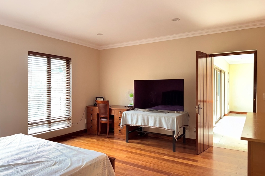 5 Bedroom Property for Sale in Dainfern Golf Estate Gauteng