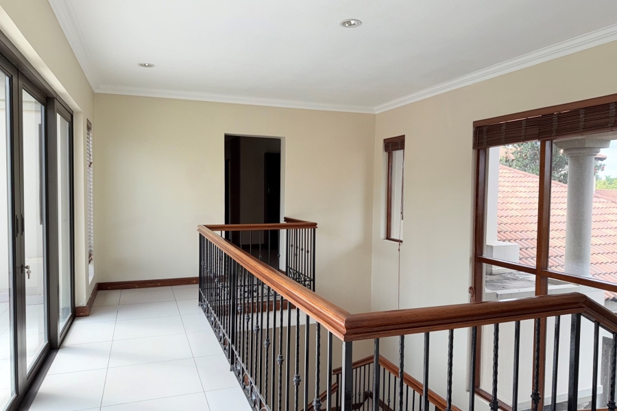 5 Bedroom Property for Sale in Dainfern Golf Estate Gauteng
