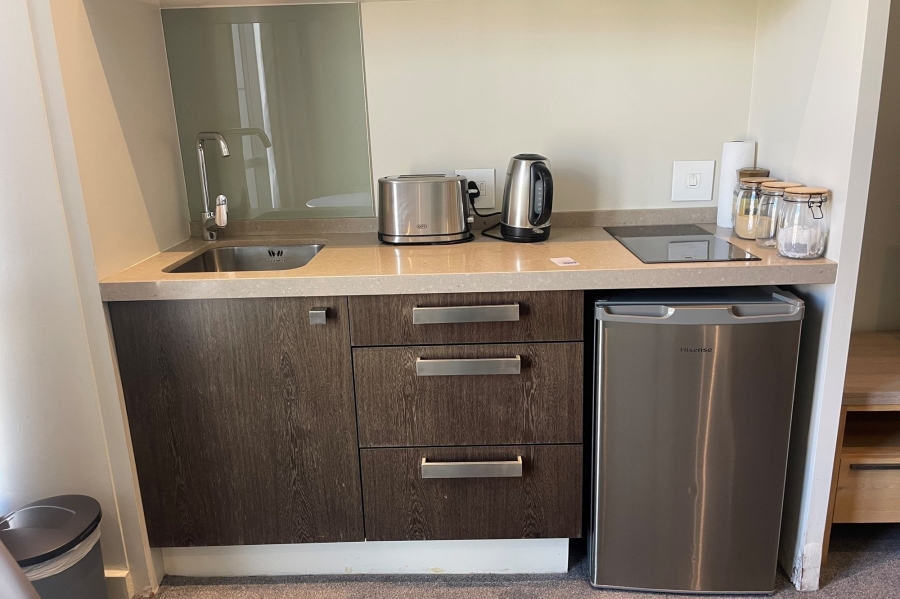 To Let 1 Bedroom Property for Rent in Morningside Gauteng