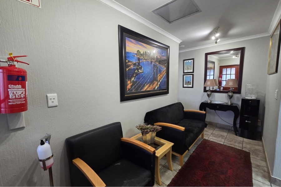 6 Bedroom Property for Sale in Sinoville Gauteng