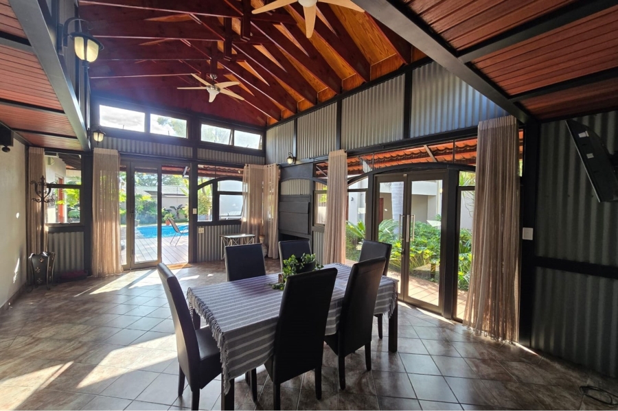 6 Bedroom Property for Sale in Sinoville Gauteng