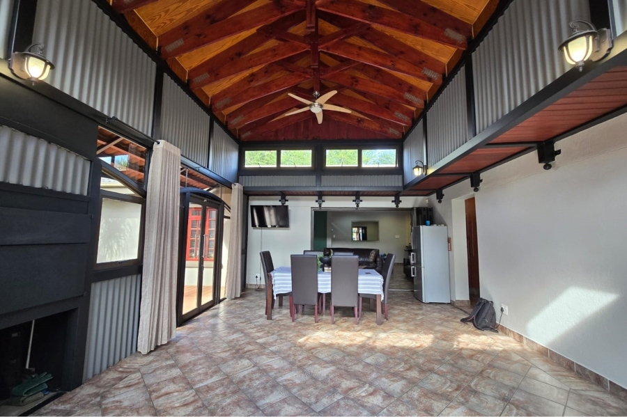 6 Bedroom Property for Sale in Sinoville Gauteng