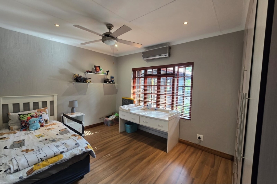 6 Bedroom Property for Sale in Sinoville Gauteng