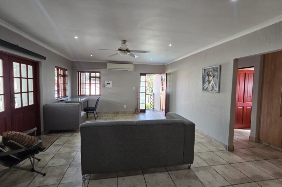 6 Bedroom Property for Sale in Sinoville Gauteng