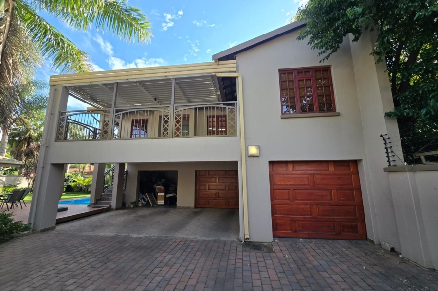 6 Bedroom Property for Sale in Sinoville Gauteng