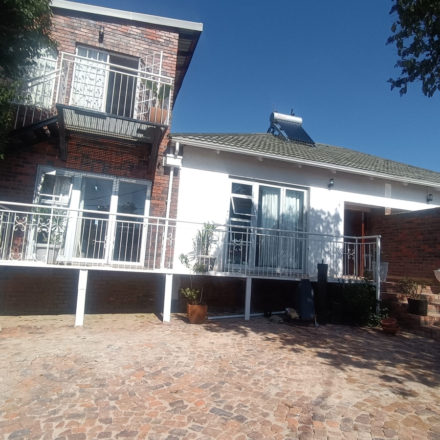 To Let 1 Bedroom Property for Rent in Melville Gauteng