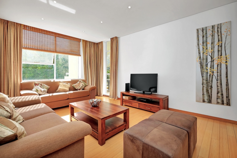 To Let 1 Bedroom Property for Rent in Sandhurst Gauteng