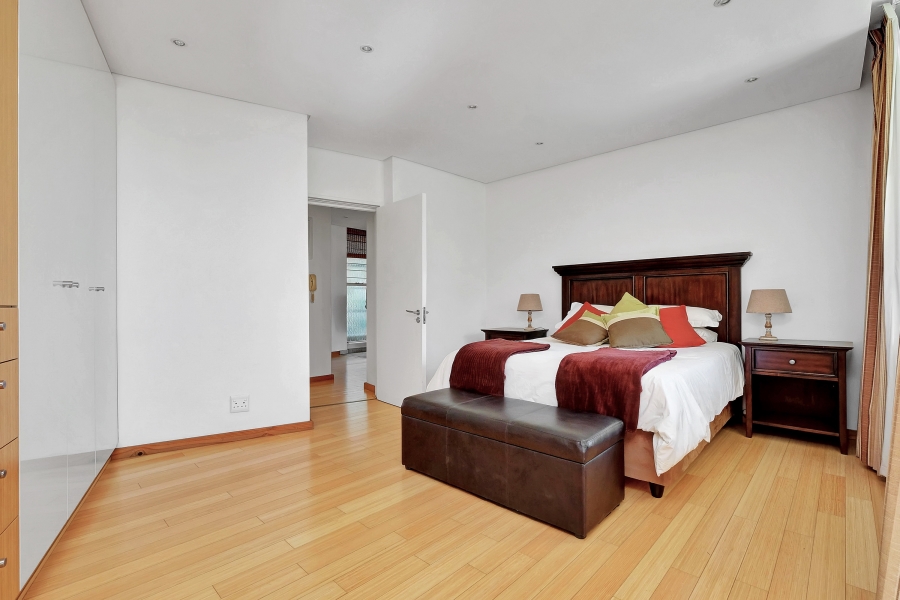To Let 1 Bedroom Property for Rent in Sandhurst Gauteng
