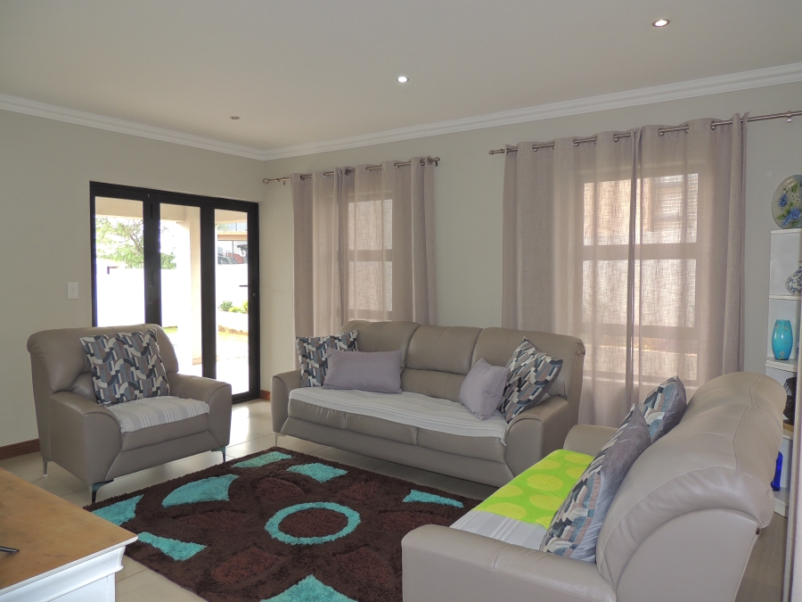 4 Bedroom Property for Sale in Wildtuinpark Gauteng