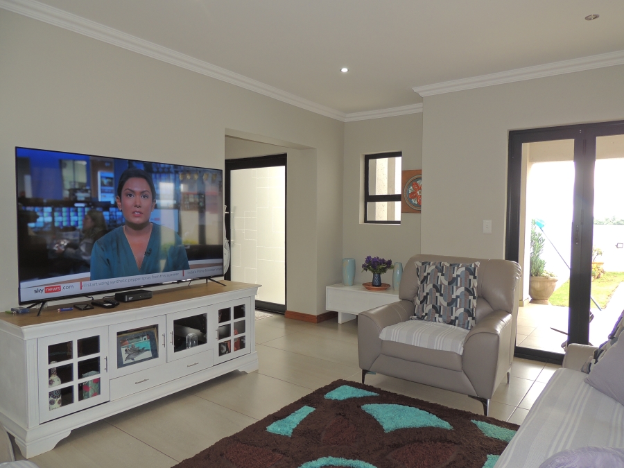 4 Bedroom Property for Sale in Wildtuinpark Gauteng