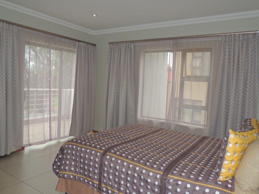 4 Bedroom Property for Sale in Wildtuinpark Gauteng