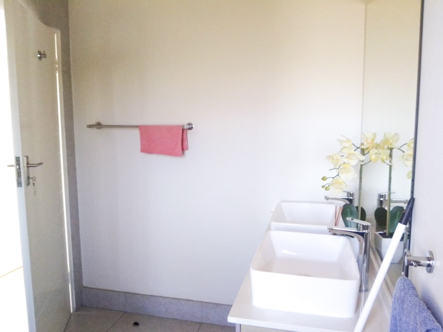 2 Bedroom Property for Sale in Golden Fields Estate Gauteng