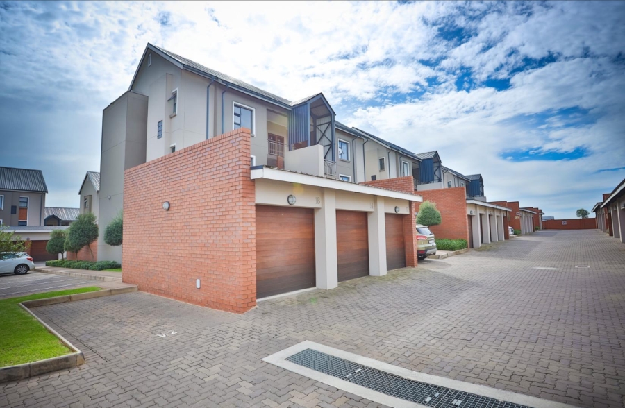 2 Bedroom Property for Sale in Golden Fields Estate Gauteng