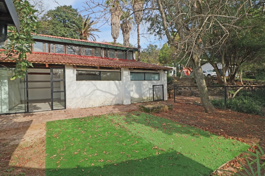 To Let 3 Bedroom Property for Rent in Bryanston Gauteng
