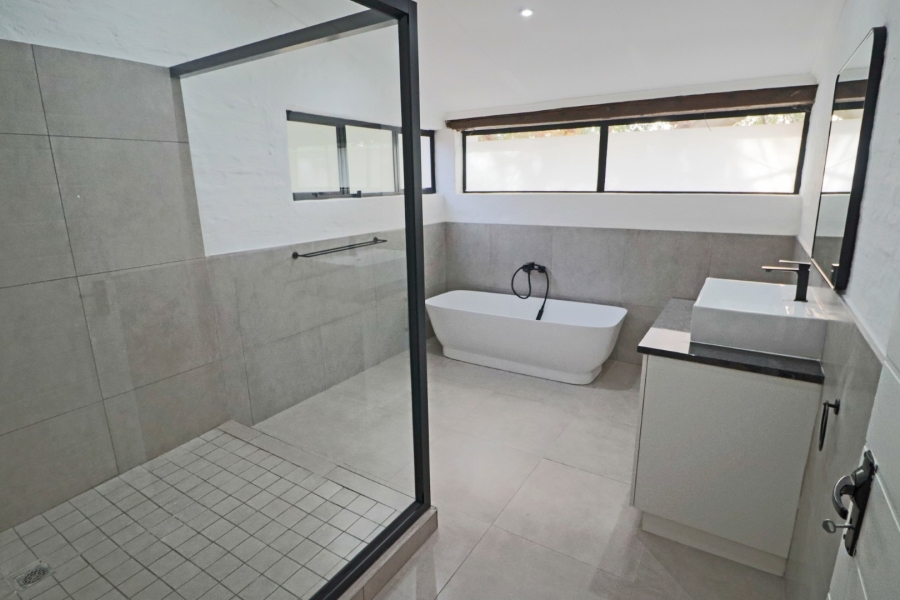 To Let 3 Bedroom Property for Rent in Bryanston Gauteng
