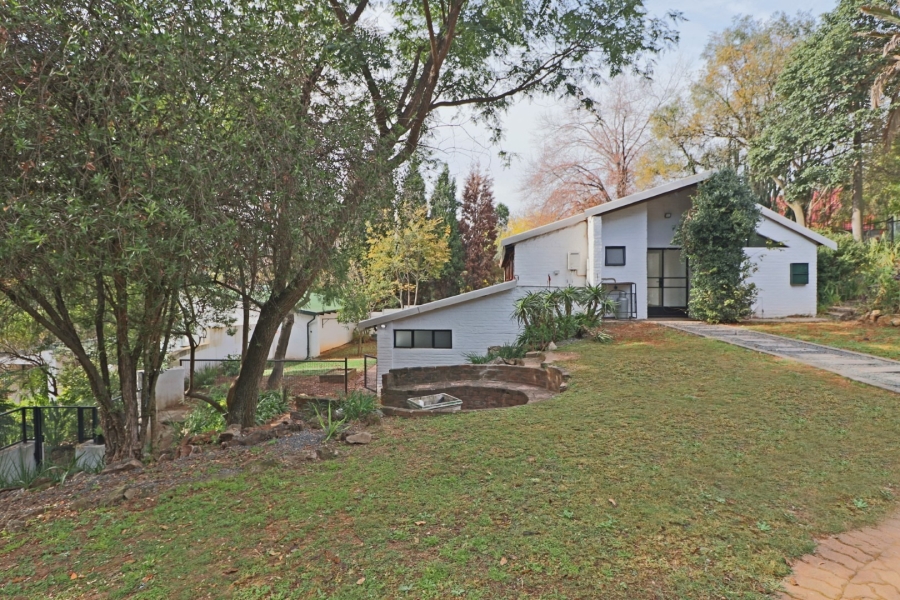 To Let 3 Bedroom Property for Rent in Bryanston Gauteng
