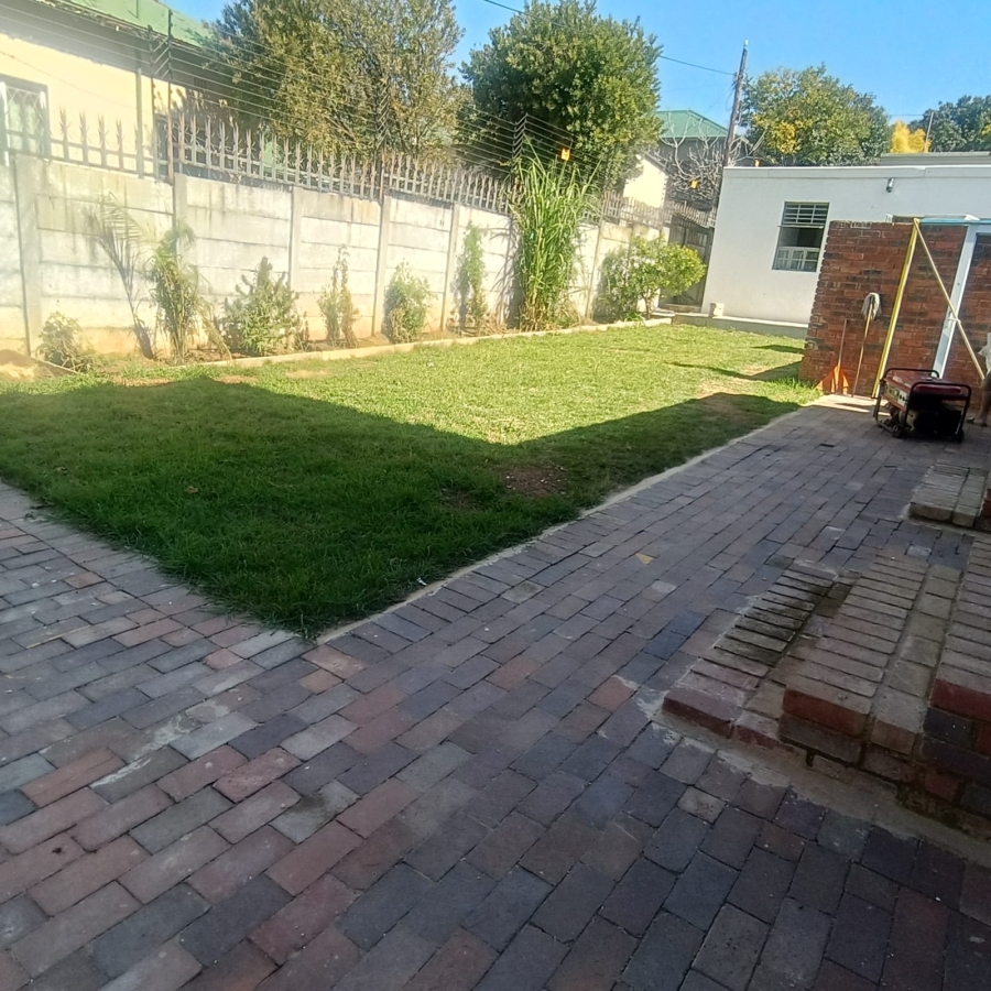 To Let 0 Bedroom Property for Rent in Melville Gauteng