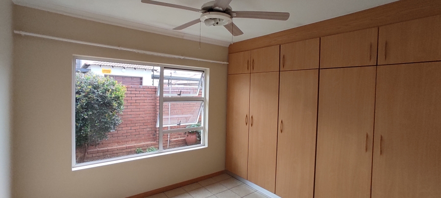 3 Bedroom Property for Sale in New Redruth Gauteng