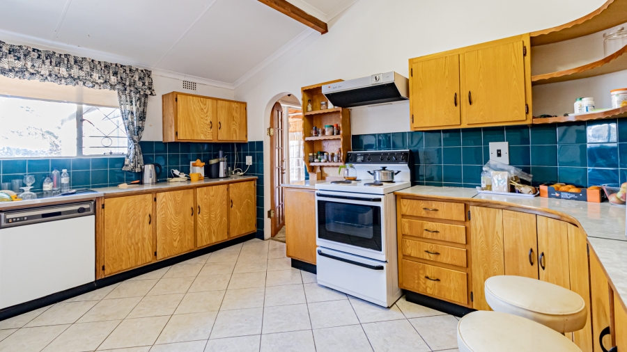3 Bedroom Property for Sale in Linmeyer Gauteng