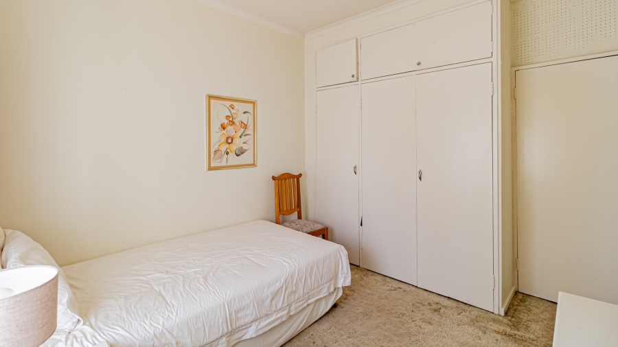 3 Bedroom Property for Sale in Linmeyer Gauteng