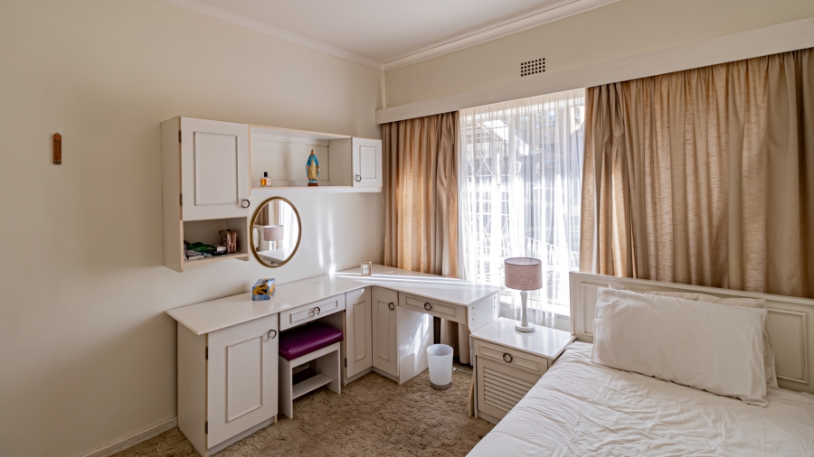3 Bedroom Property for Sale in Linmeyer Gauteng