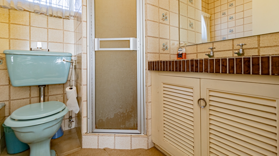 3 Bedroom Property for Sale in Linmeyer Gauteng