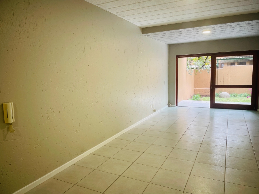 2 Bedroom Property for Sale in Douglasdale Gauteng
