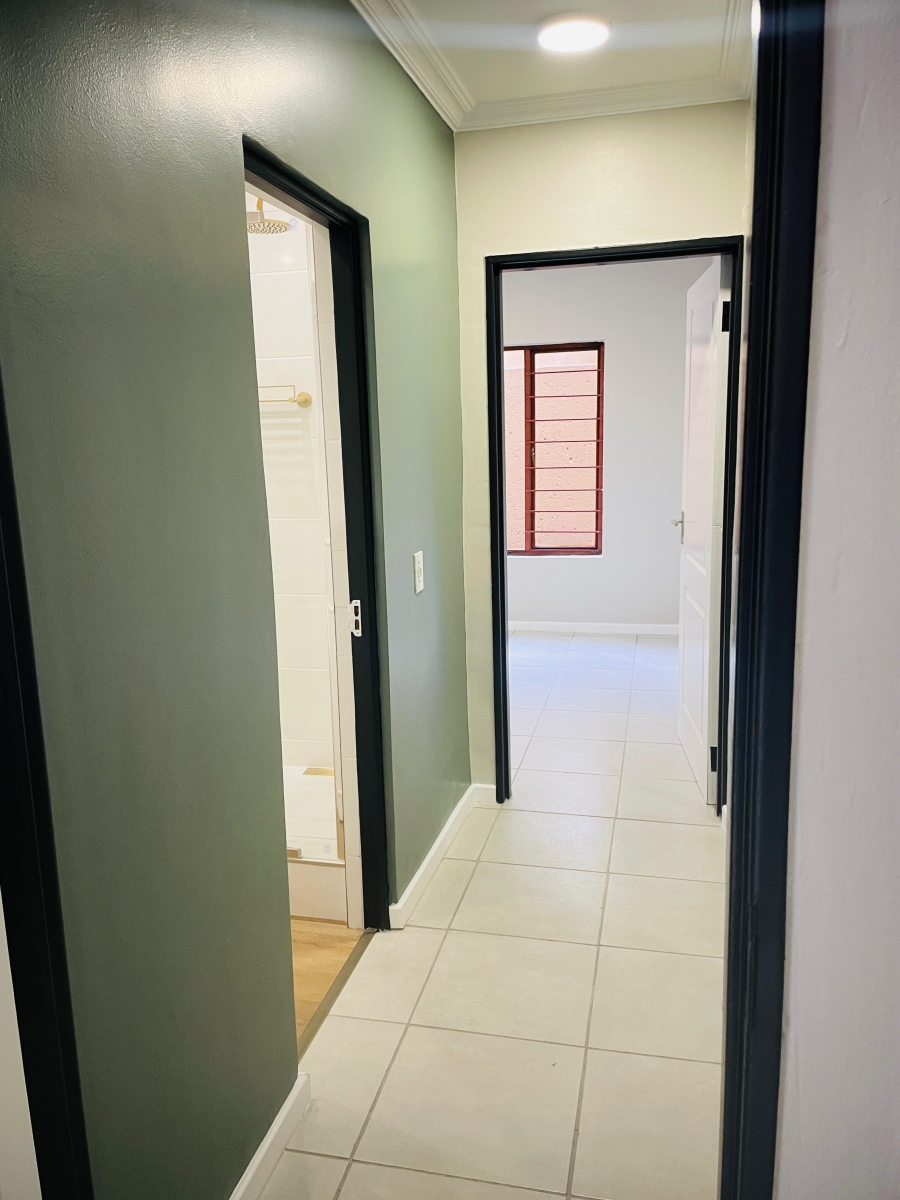 2 Bedroom Property for Sale in Douglasdale Gauteng