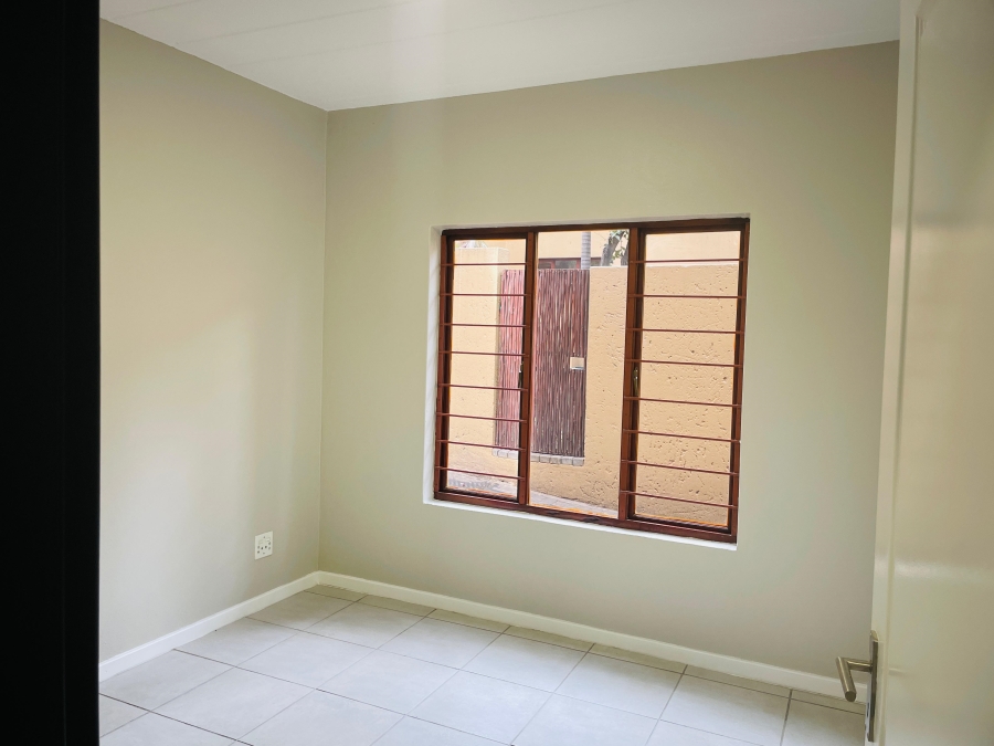 2 Bedroom Property for Sale in Douglasdale Gauteng