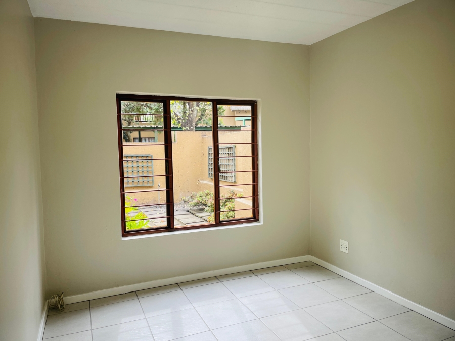 2 Bedroom Property for Sale in Douglasdale Gauteng
