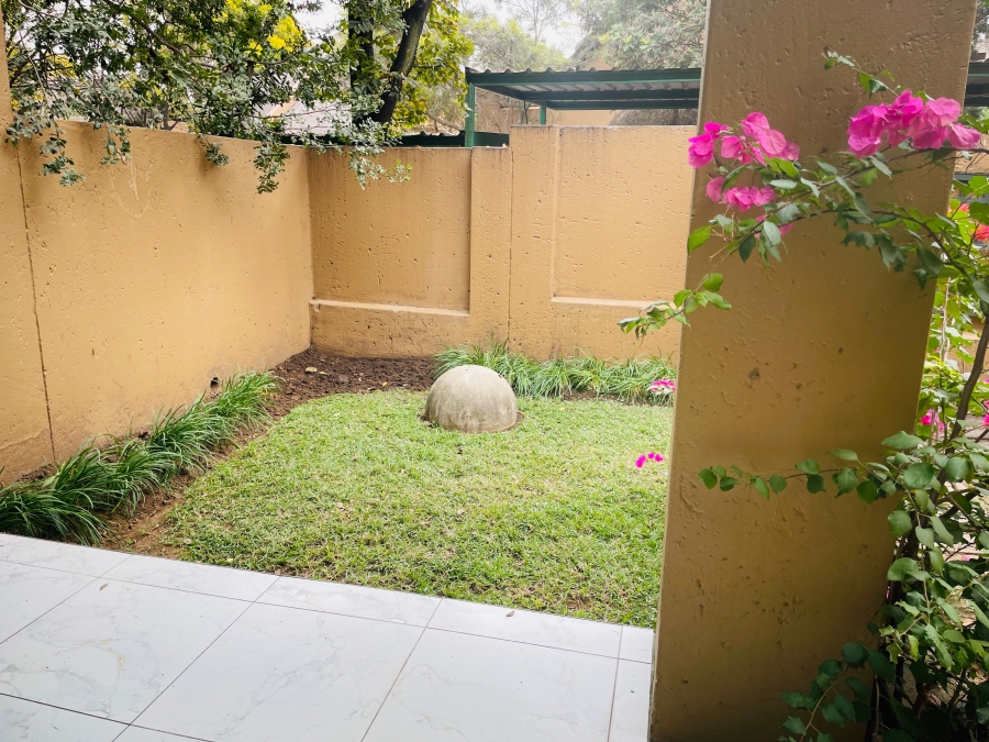 2 Bedroom Property for Sale in Douglasdale Gauteng