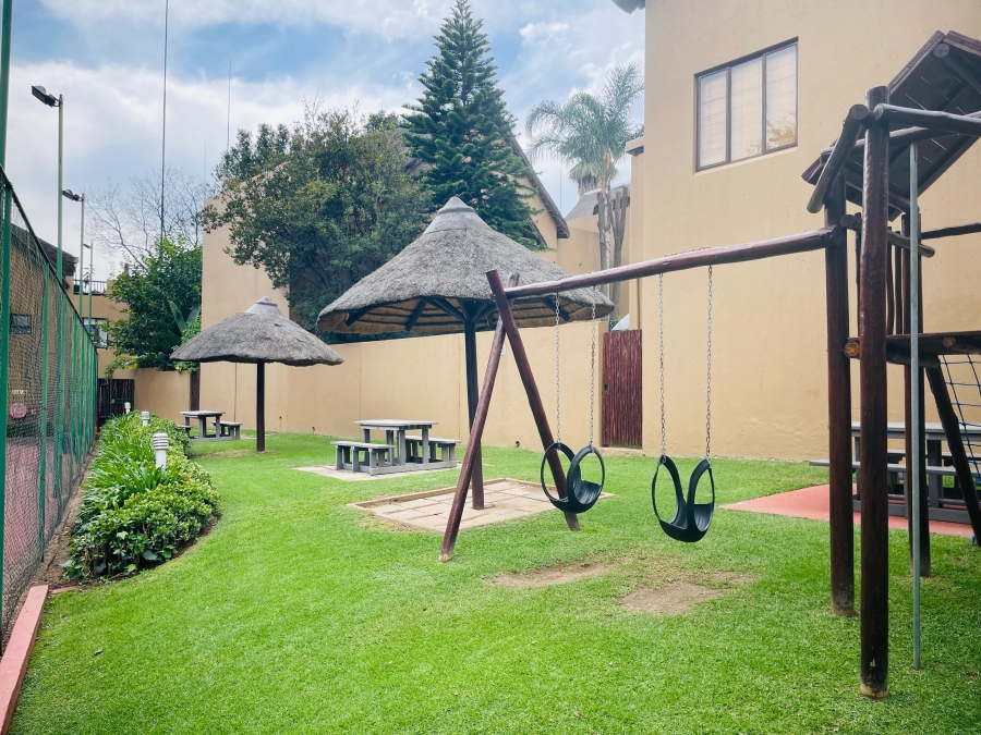 2 Bedroom Property for Sale in Douglasdale Gauteng