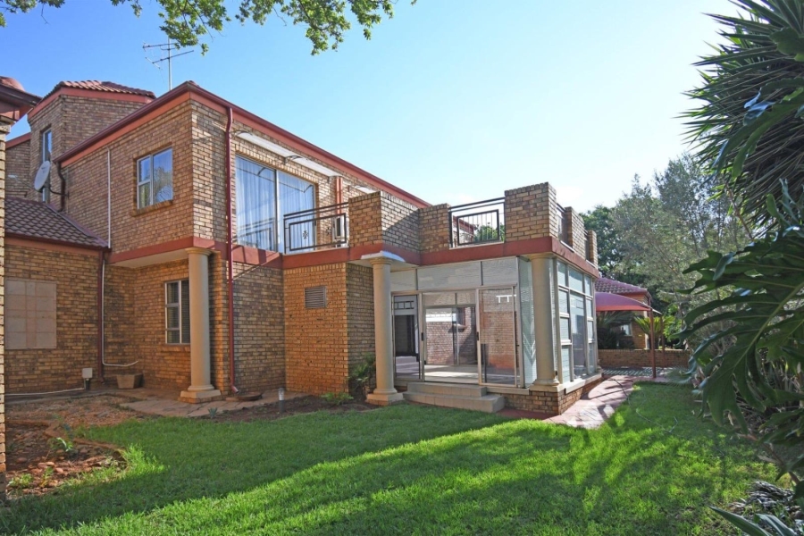To Let 5 Bedroom Property for Rent in Eldo Glen Gauteng