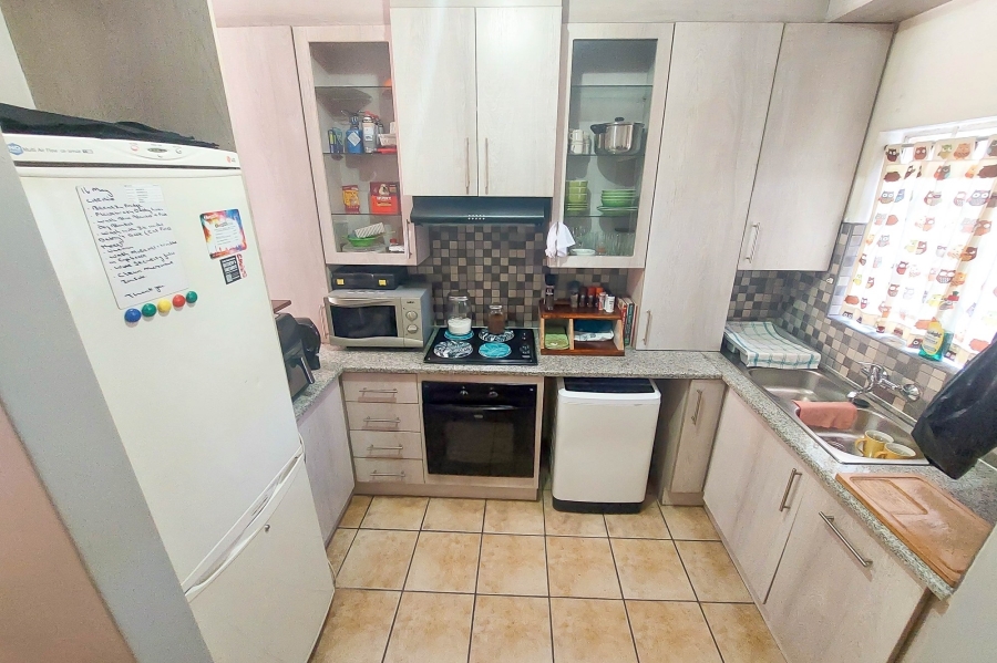 2 Bedroom Property for Sale in Eco Park Gauteng
