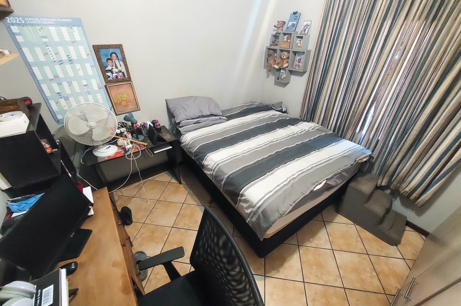 2 Bedroom Property for Sale in Eco Park Gauteng