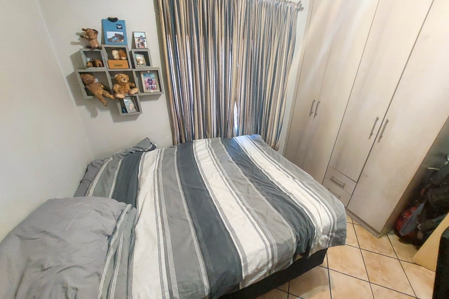 2 Bedroom Property for Sale in Eco Park Gauteng